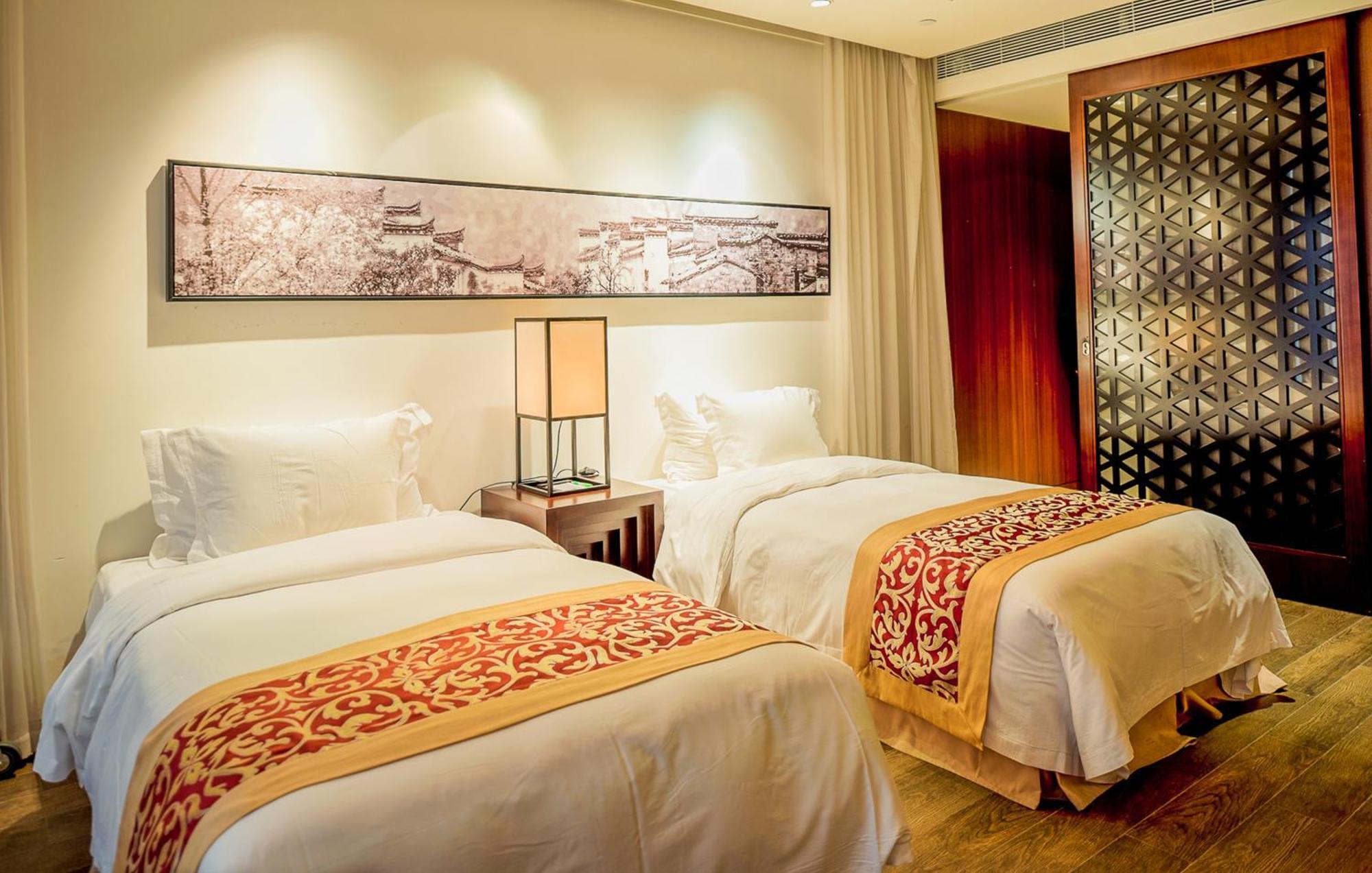 Holiday Inn Resort Chaohu Hot Spring By Ihg Hefei Exterior foto