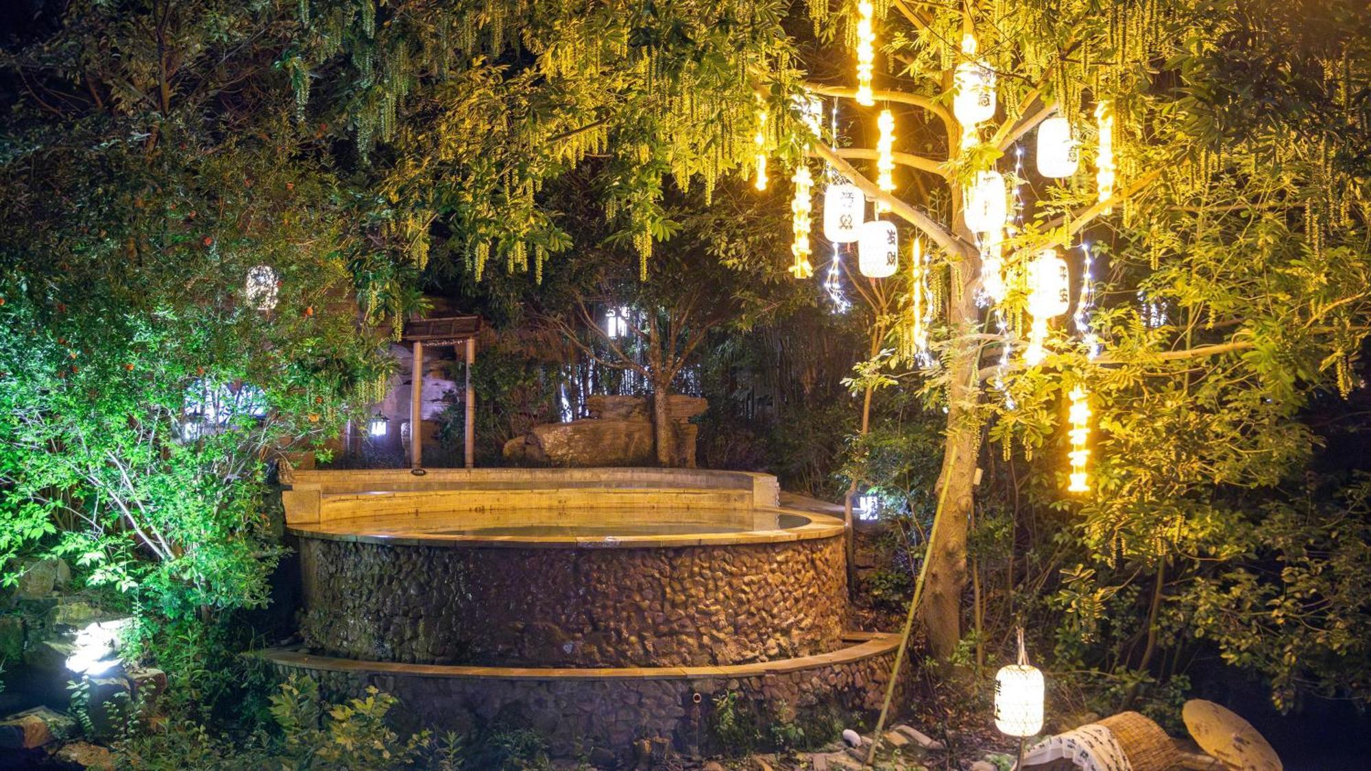 Holiday Inn Resort Chaohu Hot Spring By Ihg Hefei Exterior foto